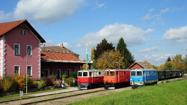 2022.10.08 V5, V12 und V10 Lokparade in Weitra